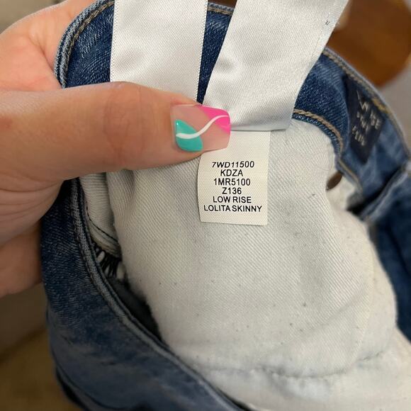 Lucky Brand Low Rise Lolita Skinny Jeans Distressed Stretch Medium Wash Sz 14/32 - Picture 9 of 9